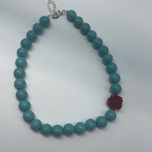 Dyed Turquoise Howlite & Rose Necklace - Picture 3 of 5